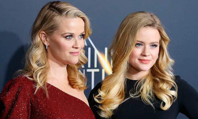 RESSE WHITERSPOON Y AVA PHILLIPPE  