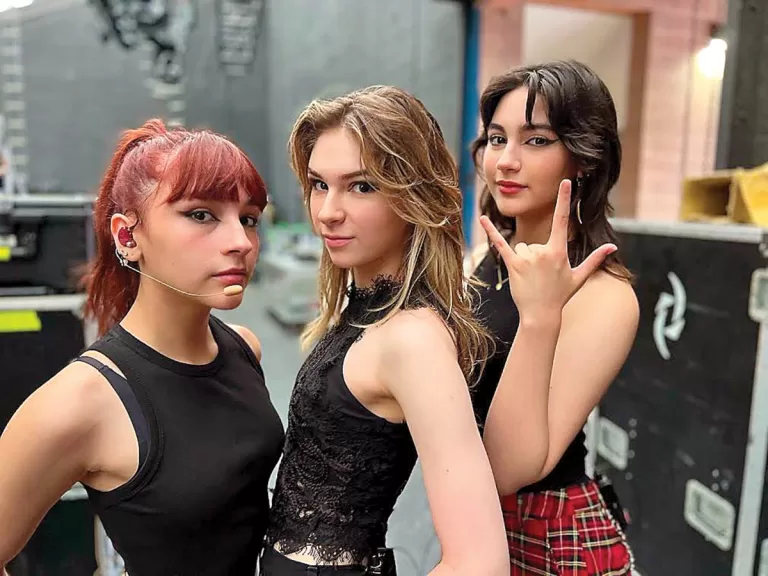 The Warning destacada