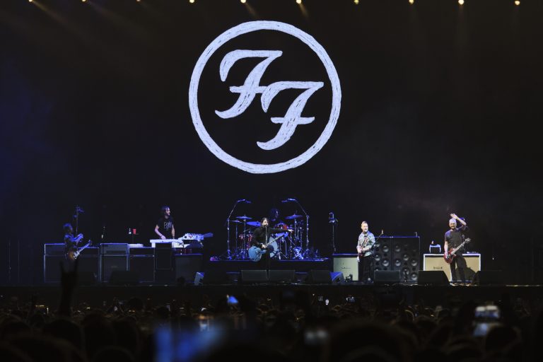 FOO FIGHTERS